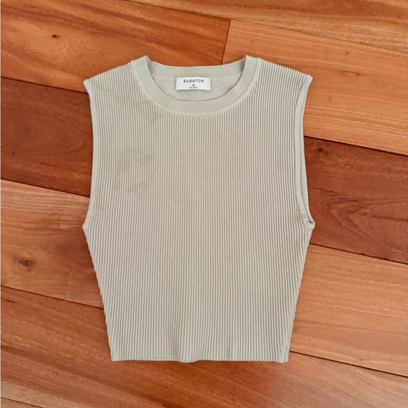 green aritzia tank top. size xs - Picture 1 of 3